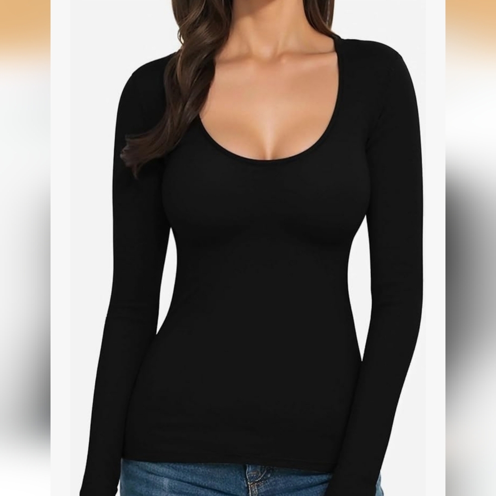Black Scoop Neck Long Sleeve Women's Top